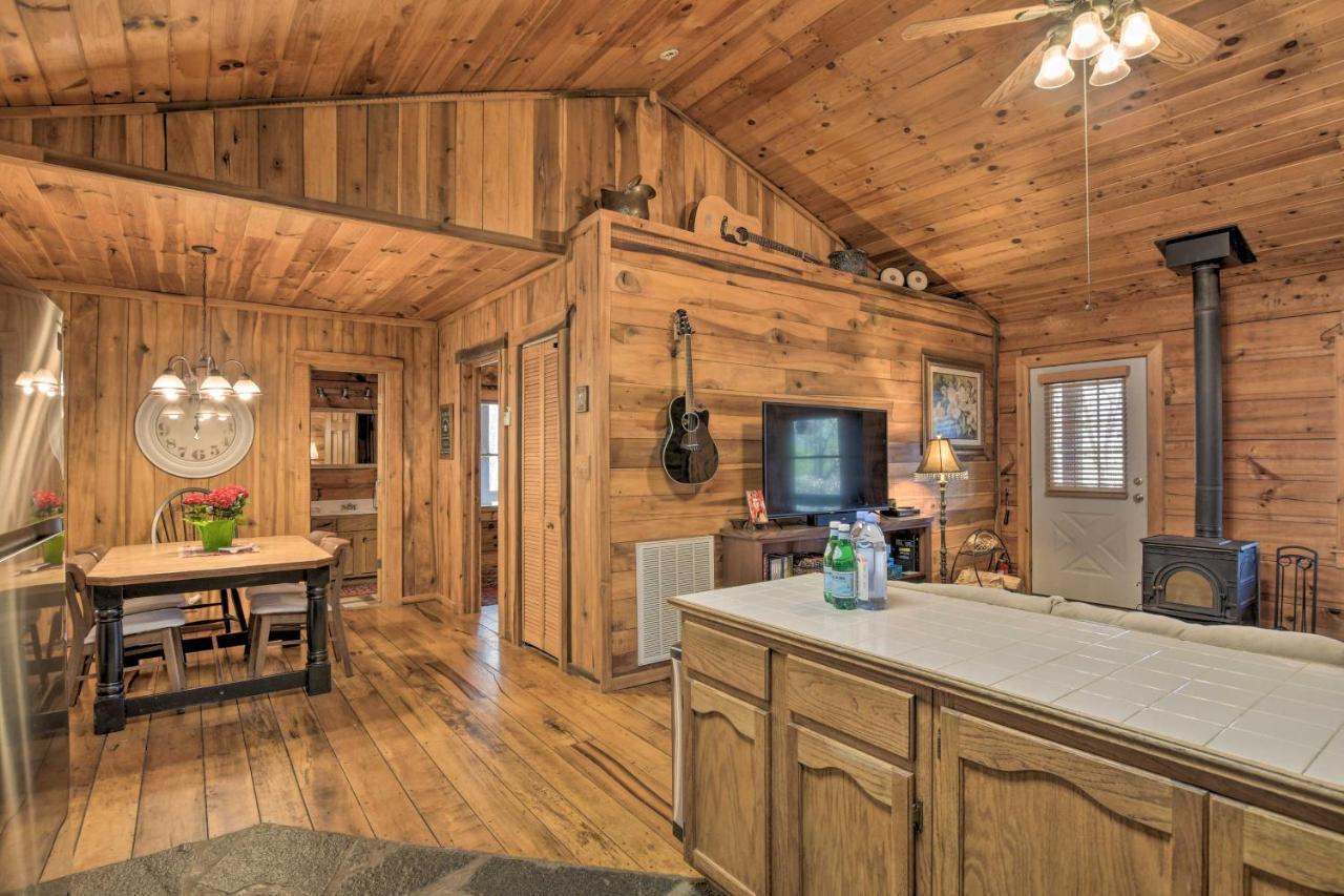Creekside Marietta Cabin Retreat With Fire Pit! Slater-Marietta Luaran gambar