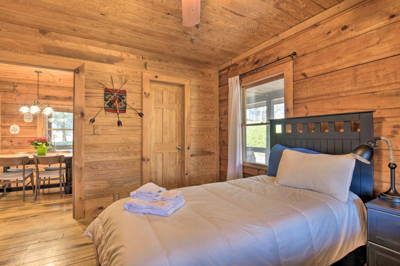 Creekside Marietta Cabin Retreat With Fire Pit! Slater-Marietta Luaran gambar